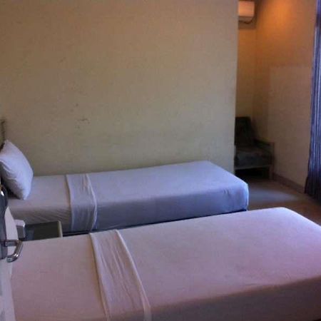 Hotel Gemilang Bandung Exterior photo